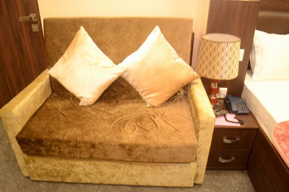 Hotel MMK Kanpur Buitenkant foto