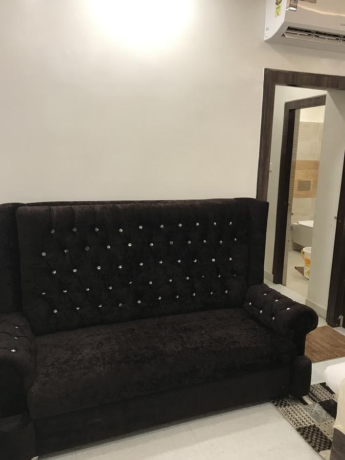 Hotel MMK Kanpur Buitenkant foto