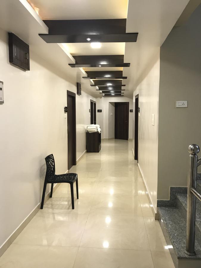 Hotel MMK Kanpur Buitenkant foto