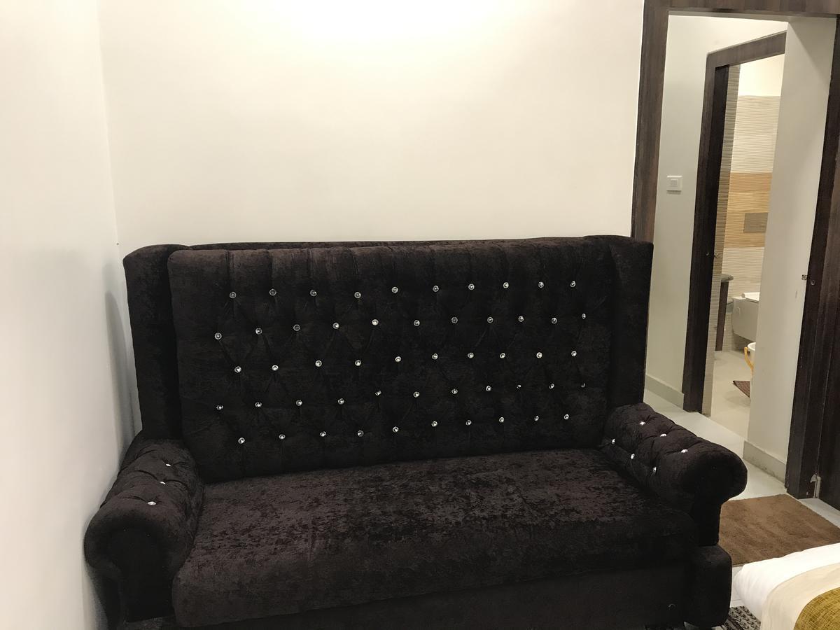 Hotel MMK Kanpur Buitenkant foto
